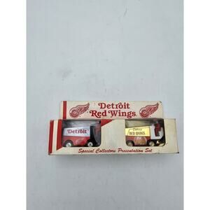 DETROIT RED WINGS ZAMBONI ICE RESURFACING MACHINES WHITE ROSE COLLECTIBLES 1:50